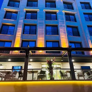 Otel Monalisa, Kuşadası